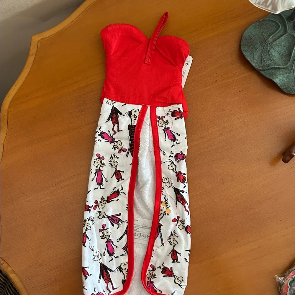 Dr. Seuss Grinch Christmas Towel